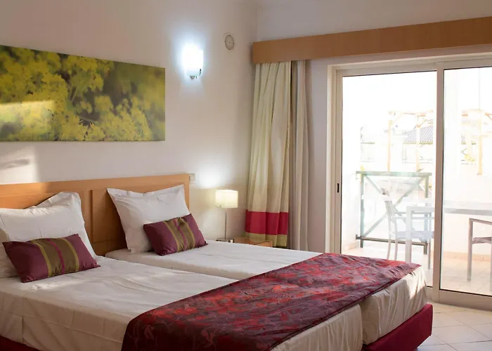 Grand Muthu Do Vale Aparthotel 5*