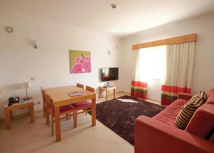 Aparthotel Grand Muthu Do Vale 5*