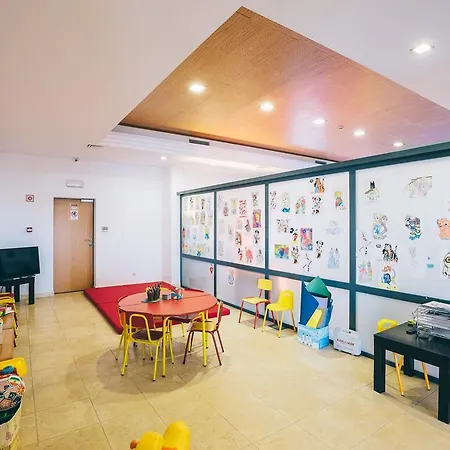 Hotel apartamentowy Grand Muthu Do Vale