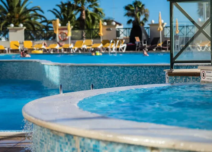 Grand Muthu Do Vale Апарт-отель