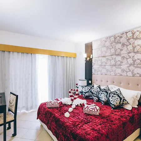 Grand Muthu Do Vale Apart-hotel 5*