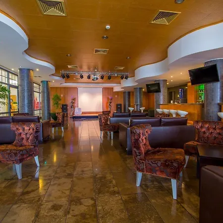 格兰德穆图佛尔特瓦勒公寓式酒店 5*