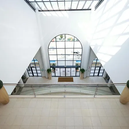 格兰德穆图佛尔特瓦勒公寓式酒店 公寓式酒店 5*